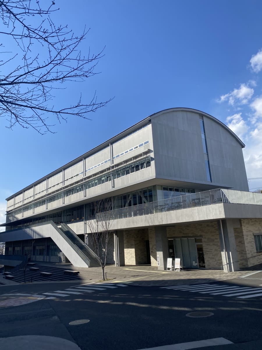 つばめテラスの入っている建物